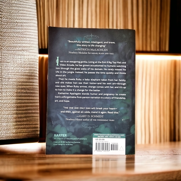 🌟3/$30 Sale!Mix & Match🌟 The One And Only Ivan by Katherine Applegate Book - Picture 2 of 3